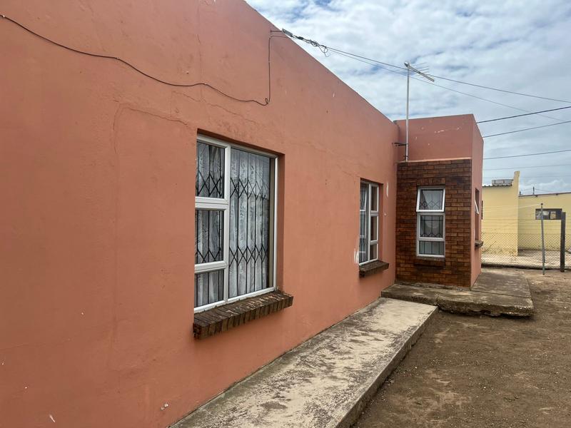2 Bedroom Property for Sale in Kwa Nobuhle Eastern Cape